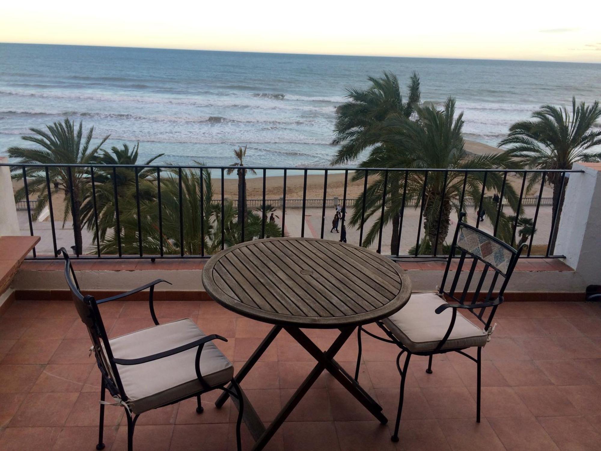 Apartaments Mare Nostrum Sitges Oda fotoğraf