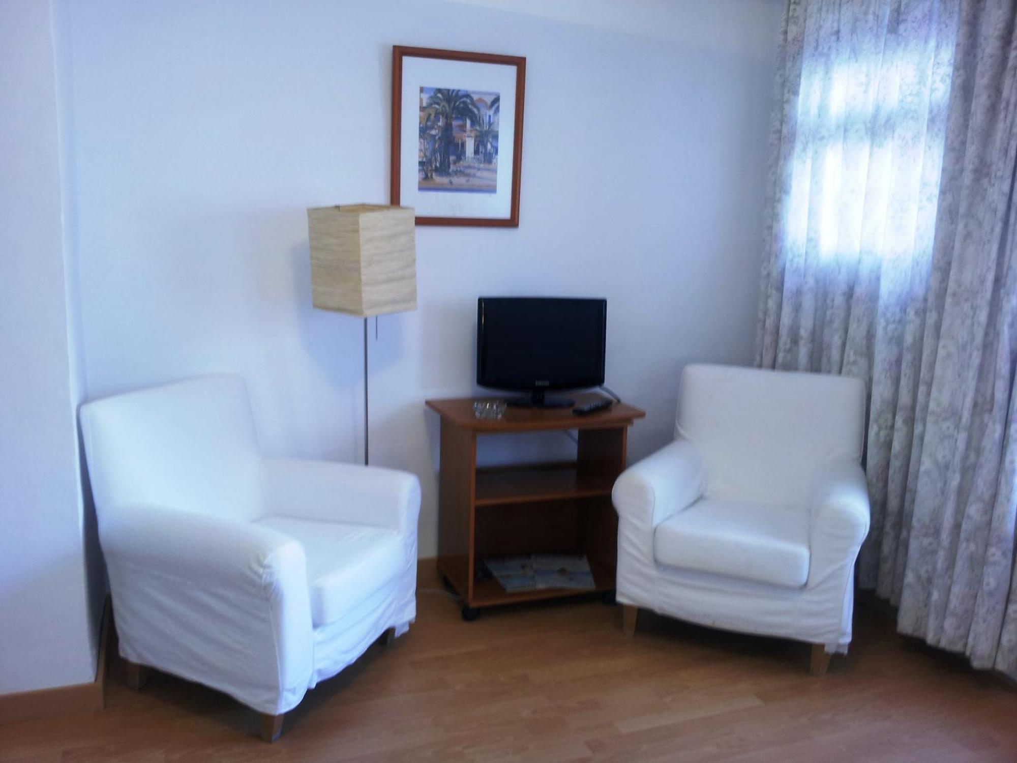 Apartaments Mare Nostrum Sitges Oda fotoğraf
