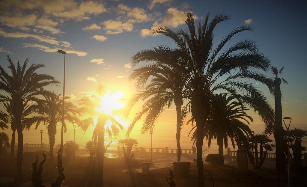 Apartaments Mare Nostrum Sitges Oda fotoğraf
