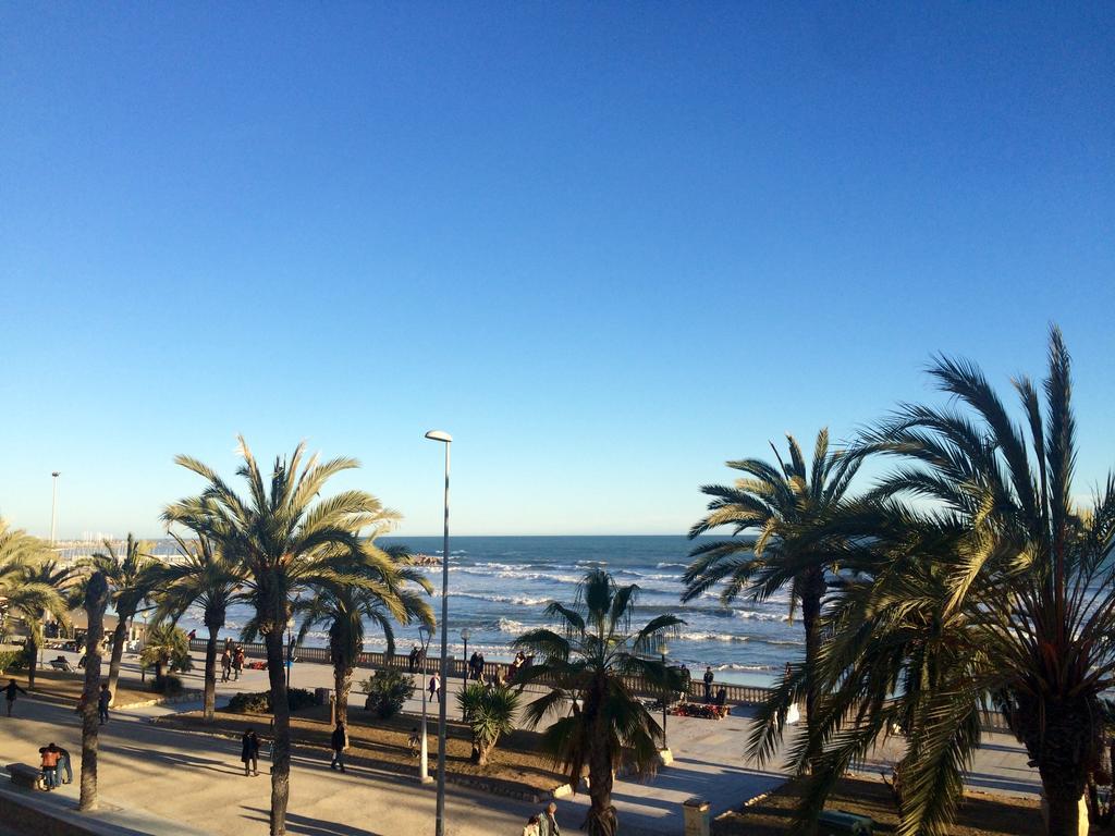 Apartaments Mare Nostrum Sitges Oda fotoğraf